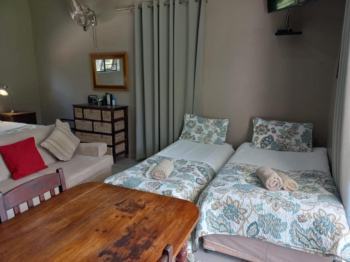 A Little Guesthouse Блоемфонтейн Екстериор снимка