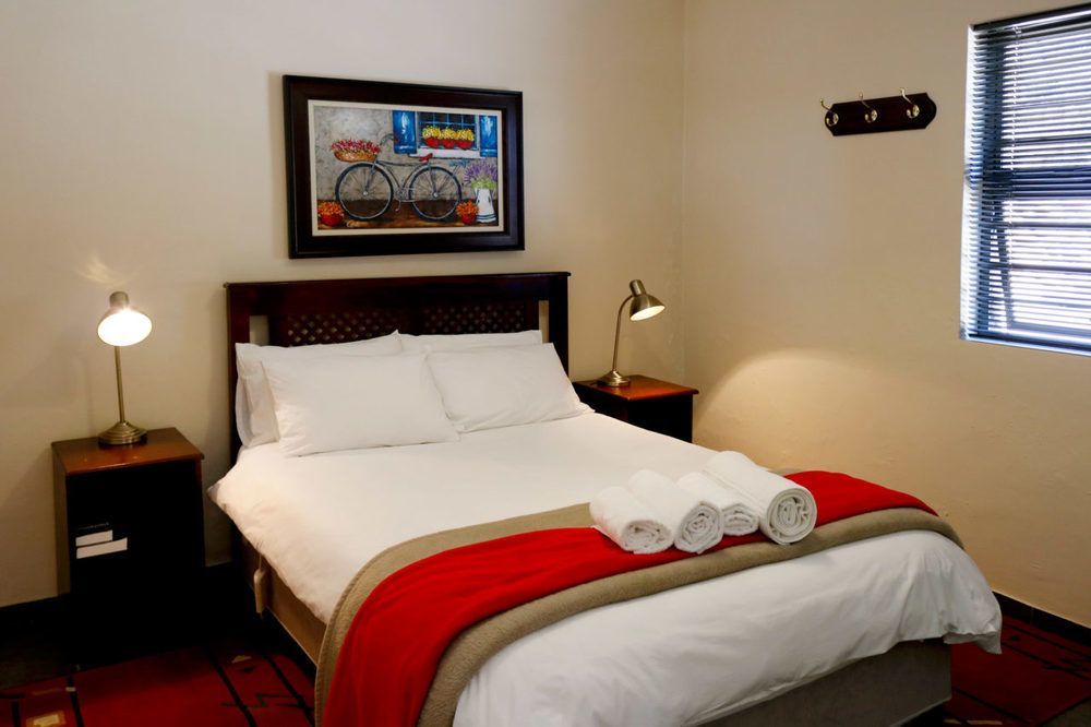 A Little Guesthouse Блоемфонтейн Екстериор снимка
