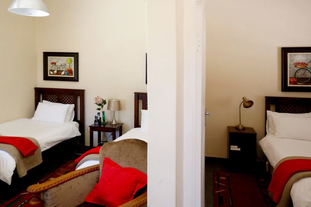 A Little Guesthouse Блоемфонтейн Екстериор снимка
