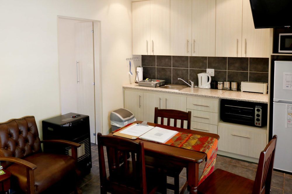 A Little Guesthouse Блоемфонтейн Екстериор снимка