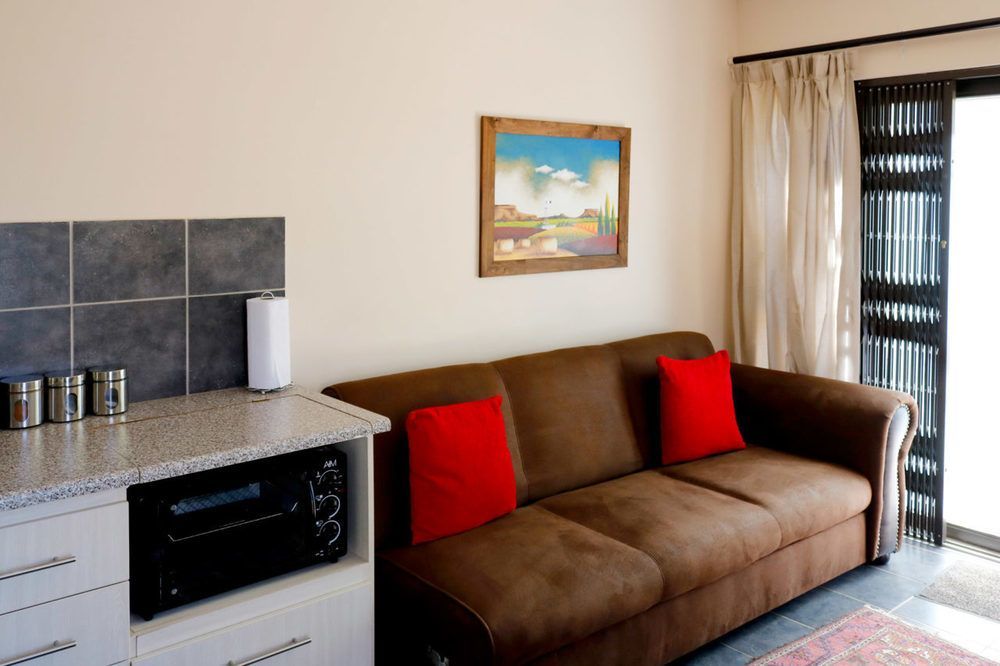 A Little Guesthouse Блоемфонтейн Екстериор снимка