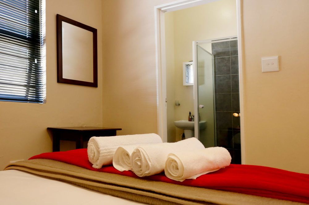 A Little Guesthouse Блоемфонтейн Екстериор снимка