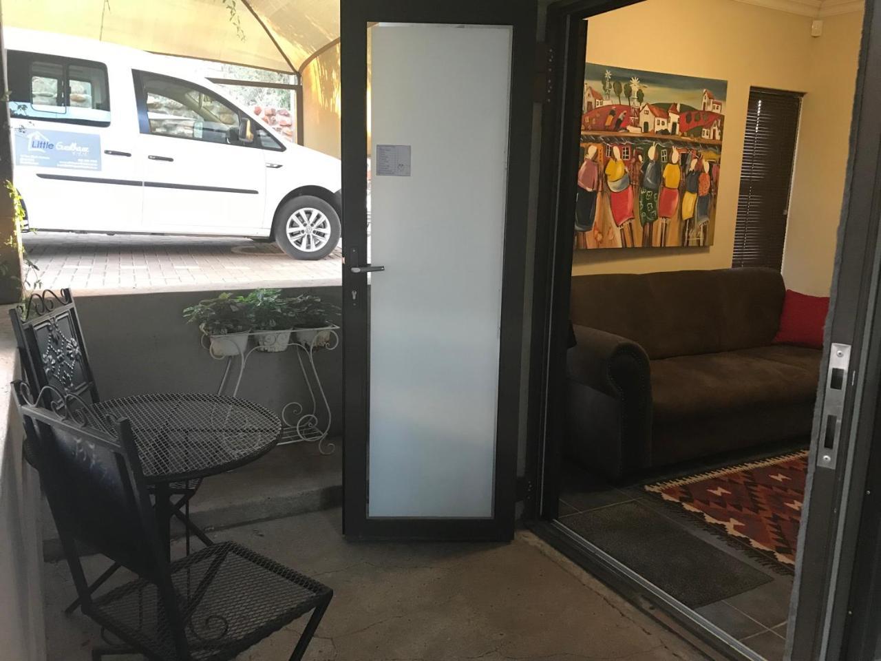 A Little Guesthouse Блоемфонтейн Екстериор снимка